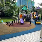 Paradise Pines Central Park Jb